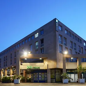 Hotel Ibis Styles Centre Port, Tulon